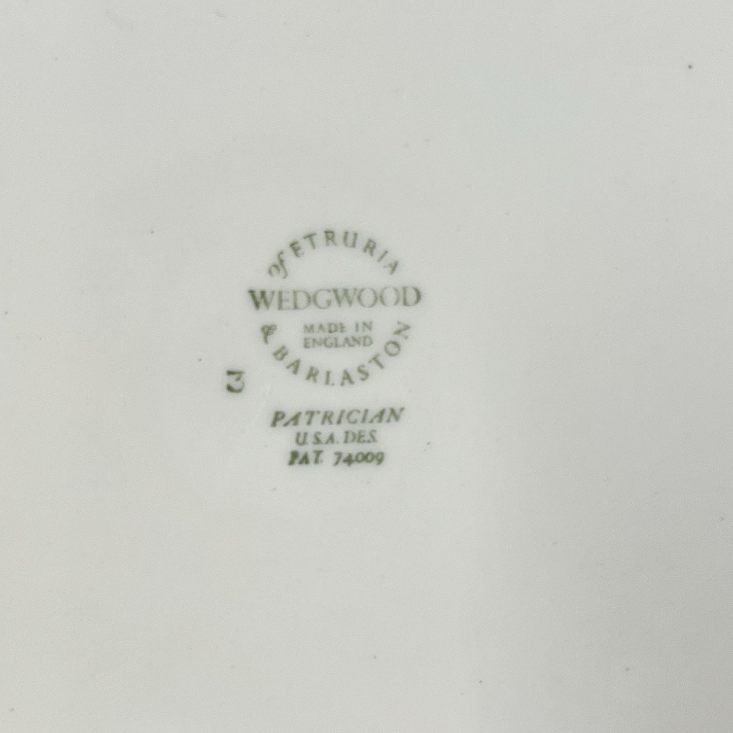 6 x Wedgwood Patrician Dinner Plates Cream Ivory Embossed England Victorian