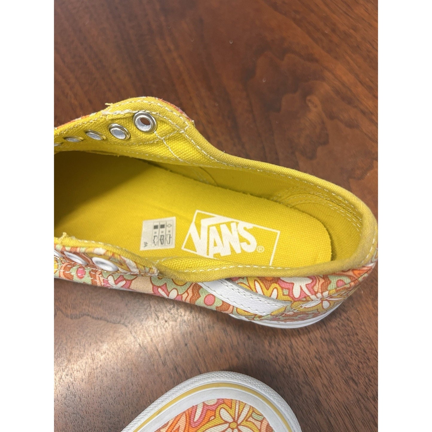 Vans Era Psychedelic Resort Passion Fruit Yellow Floral Women Skate Shoes Size 6