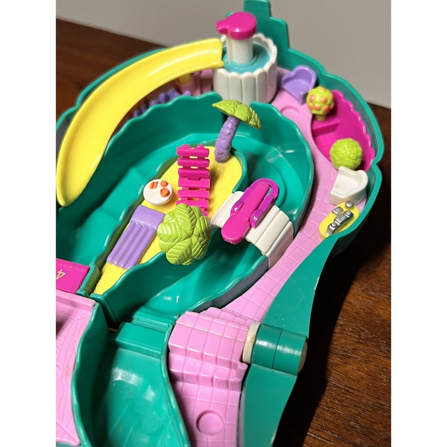 1995 Bluebird Polly Pocket Splash N Slide Waterpark *Compact Only* Vintage