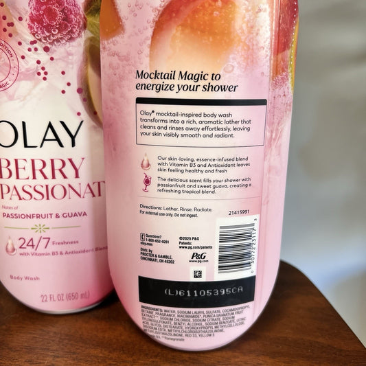 2 x OLAY Berry Passionate Body Wash Passionfruit Guava 22 oz Moisturize Tropical