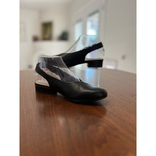NWT Clark’s Women’s Black Juliet Pull Slingback Loafers Size 5M