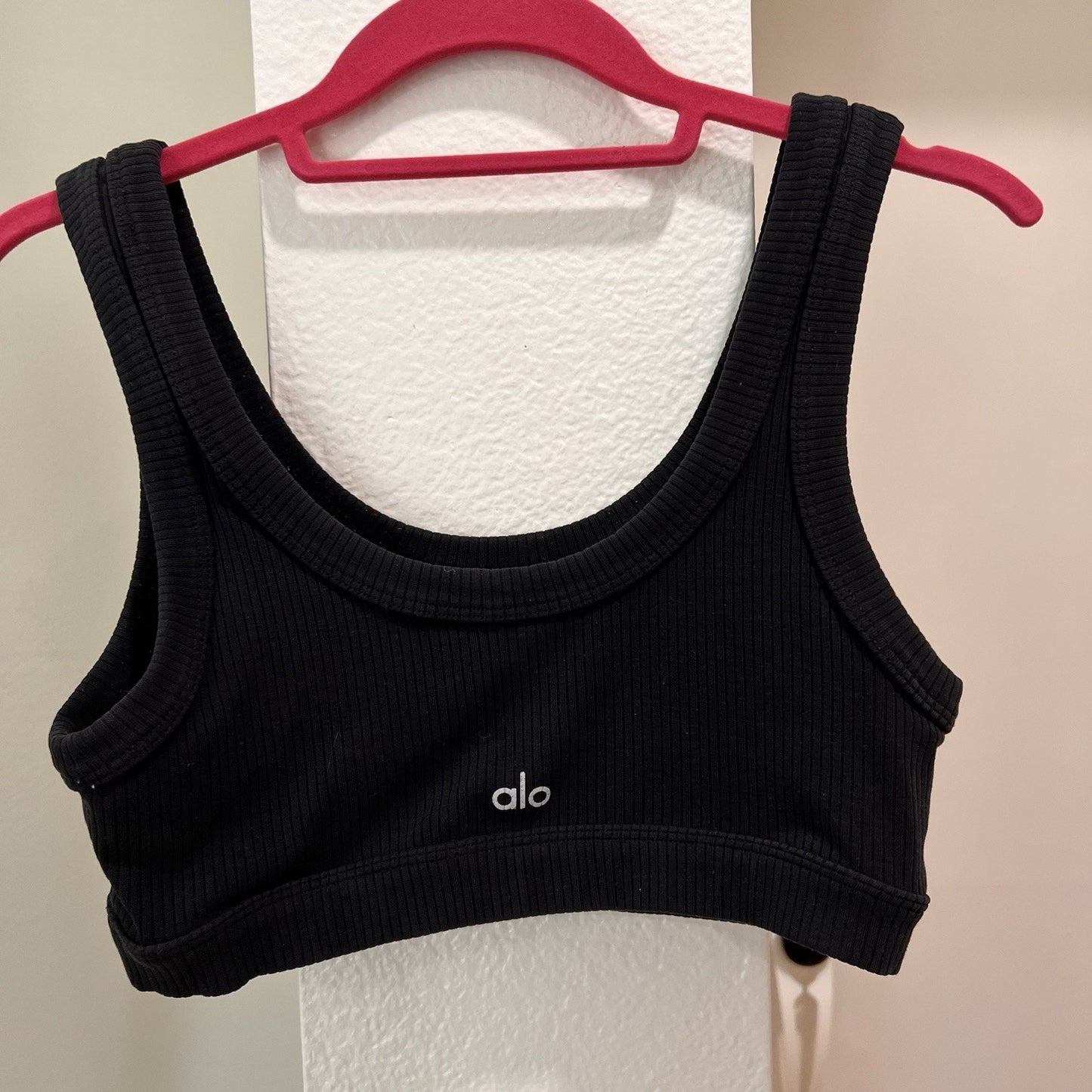 ALO YOGA Wellness Bra (S) Ribbed Black Crop Wide Strap Full Coverage Cups