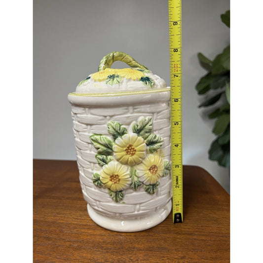 Vintage Daisy Basket Weave Canister Ceramic MCM Cottagecore Farmhouse Prairie 9”
