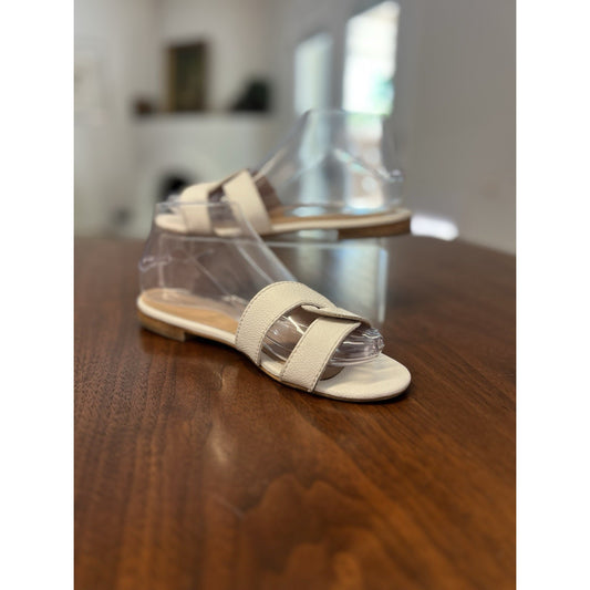KAANAS Stradivarius Women’s White Leather Slip-on Sandals Women’s Size 7