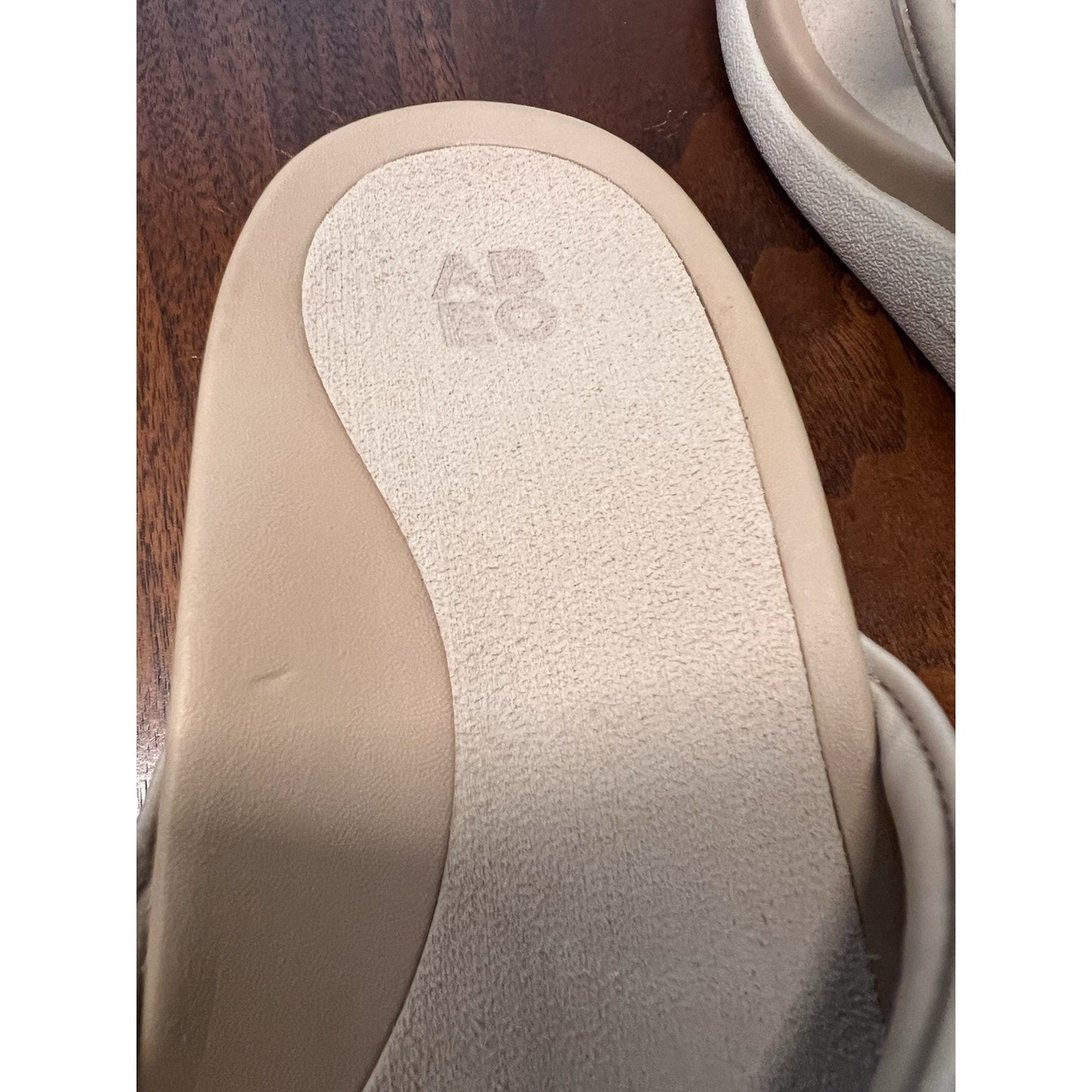 ABEO Laguna Thin Strap Sandals In Cuban Sand Orthotic Support Women’s Size 9.5