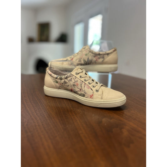 ECCO Soft 7 Limestone Powder Floral Leather Lace Up Womens Shoes Size 8.5