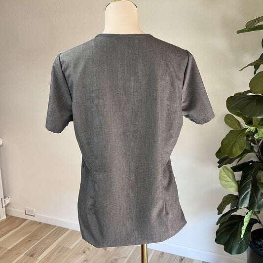 FIGS Catrina Women’s 1-Pocket Graphite Size S Scrub Top #fw1000