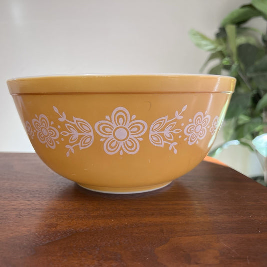 #403 Pyrex Butterfly Gold 2 1/2 Qt. Mixing Nesting Bowl MCM Yellow 70s