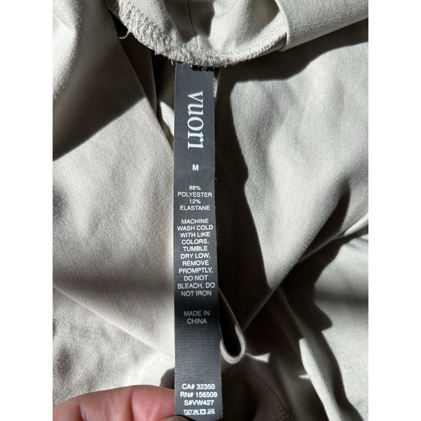Vuori Lux At Ease (M) Joggers Ecru High Rise Harem Pockets Lounge Comfy Stretch