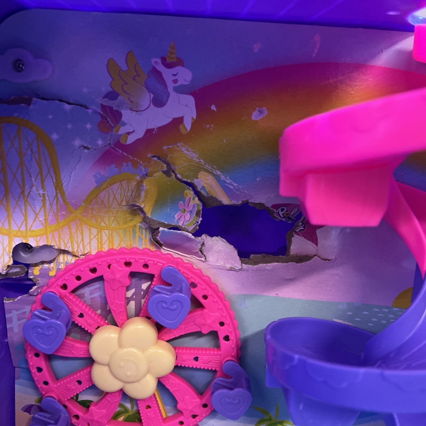 Polly Pocket Dolls Pollyville Resort Roll Away Playset - Incomplete