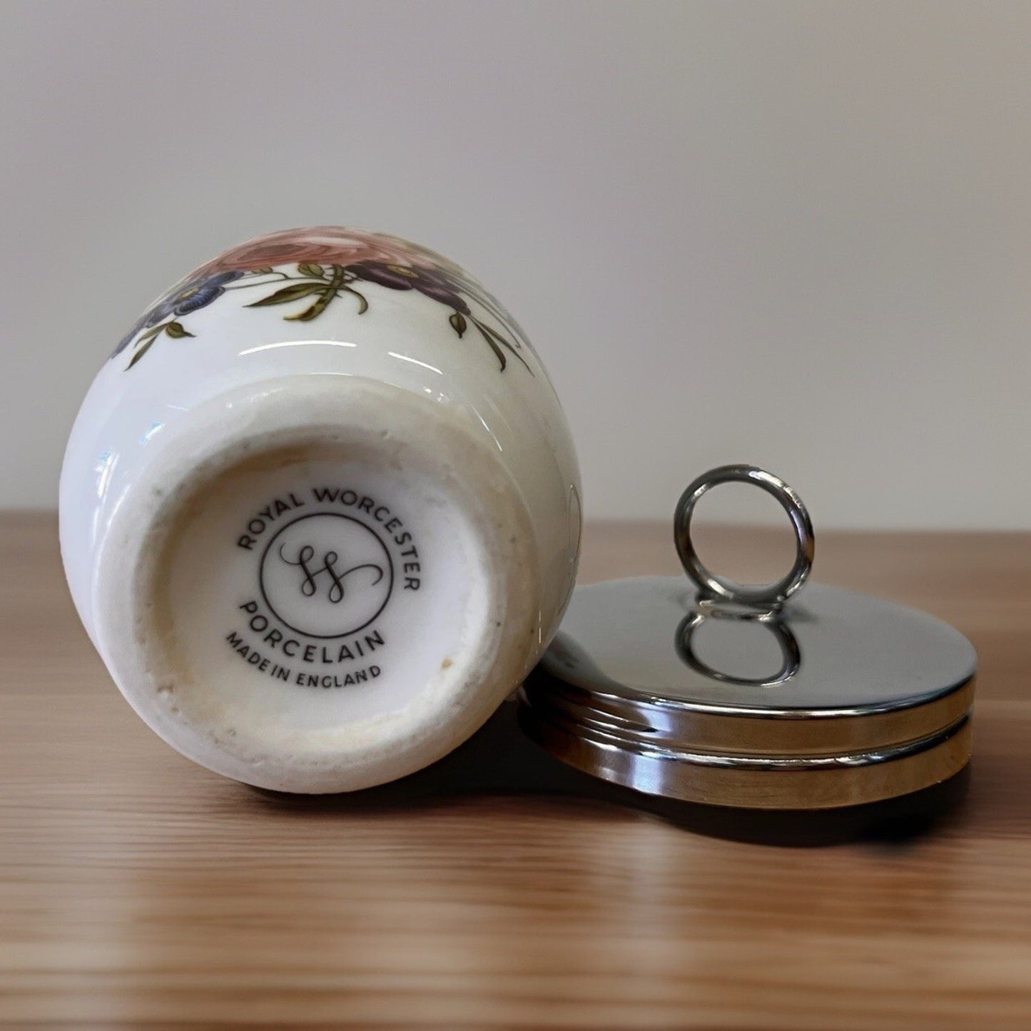 Royal Worcester Bournemouth Rose 4” King Double Egg Coddler Cup 1970’s