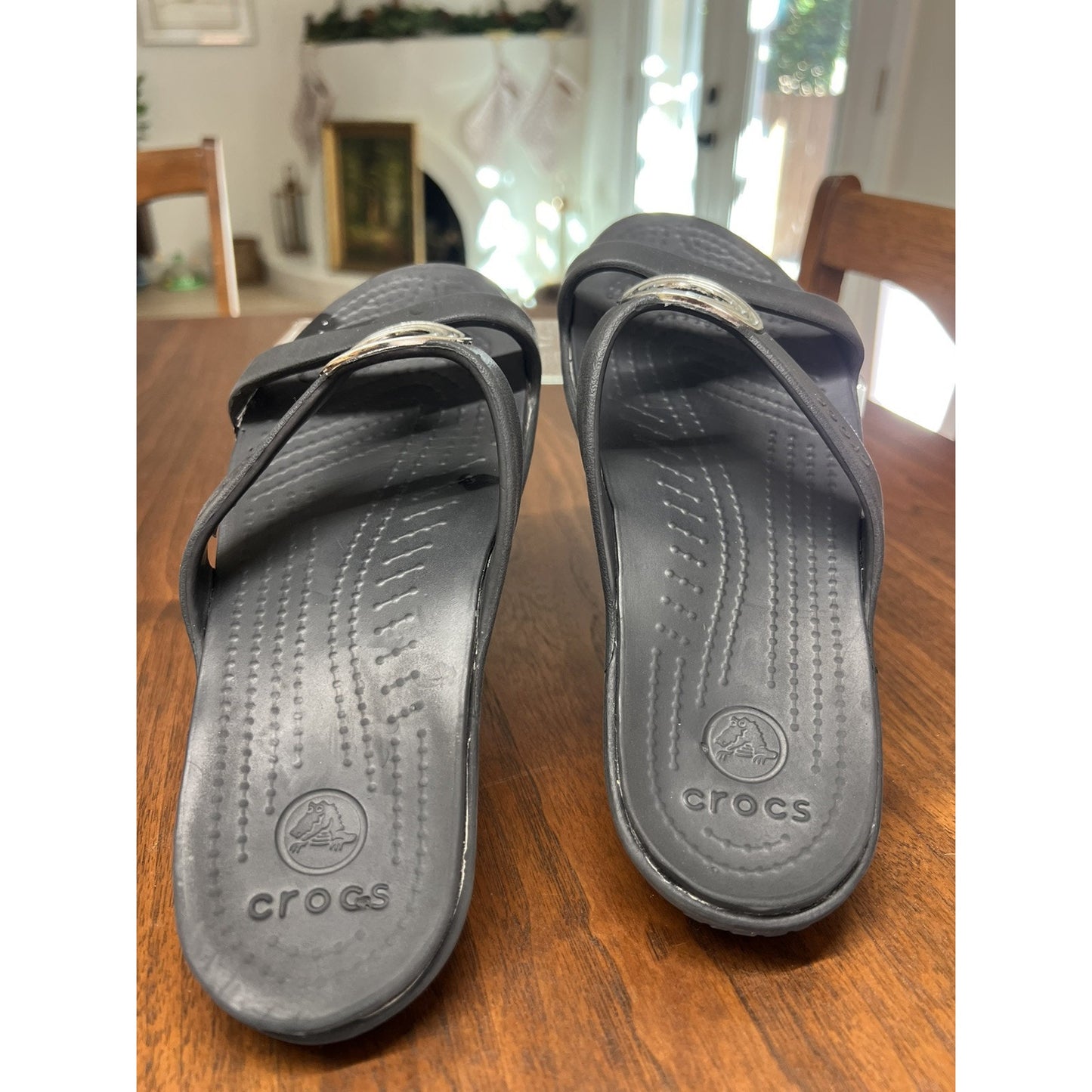 Crocs 11.5 Sanrah Silver Circle Women’s Slide Sandal Chocolate Brown Slide On