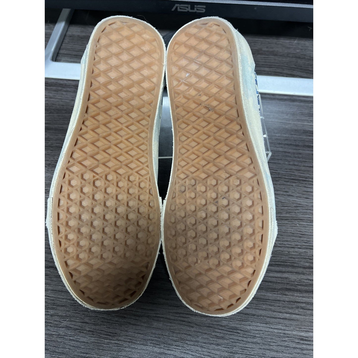 Vans Van Gogh Museum Women’s Size 6 Lace-up Sneaker