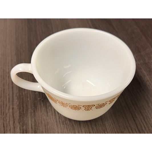 Vintage Pyrex Corning Butterfly Gold 1970’s Milkglass Tea Coffee Mug Cup 8 Oz