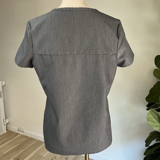 FIGS Men’s 4-Pocket Gray Size S Scrub Top #w20sw1006 PO 1505
