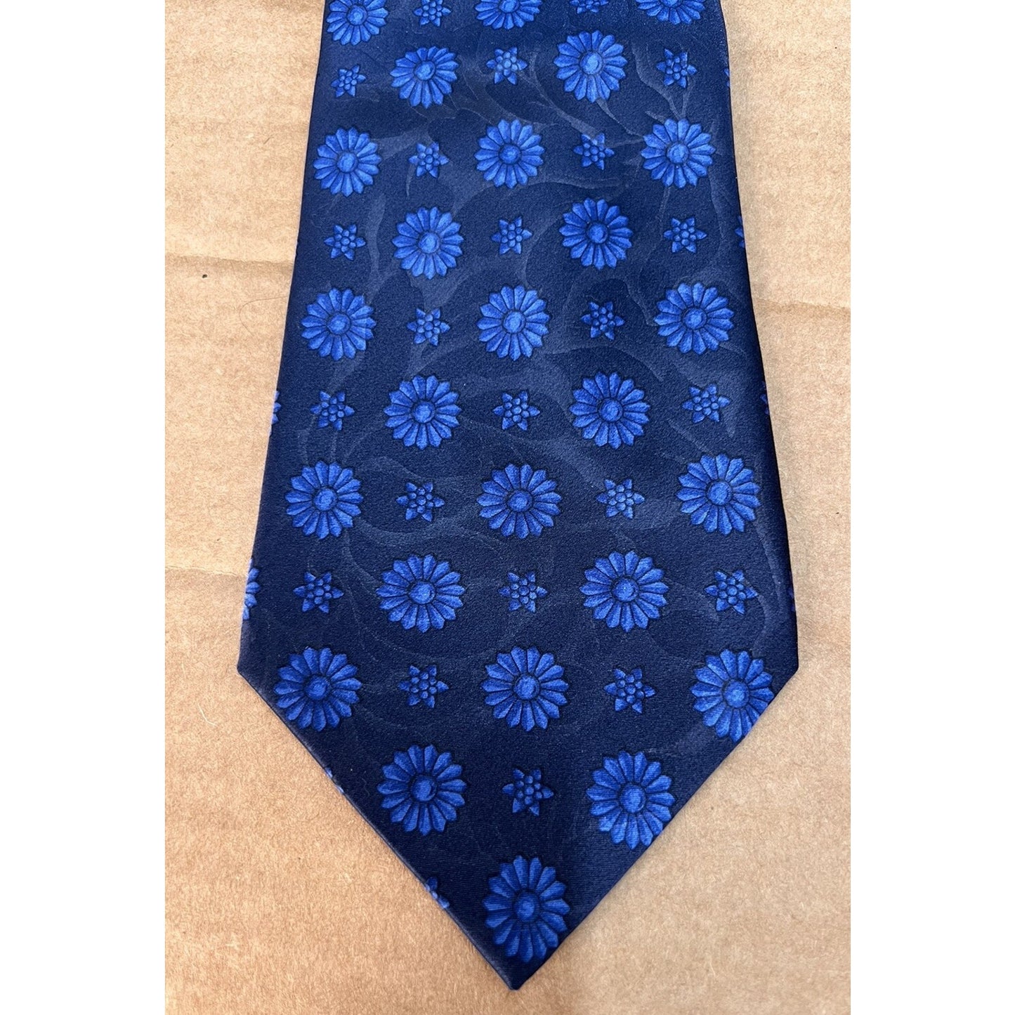 Lanvin Paris Men's 100% Silk Designer Necktie France Luxury Blue Floral Tie