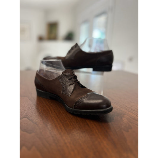 Vtg Salvatore Ferragamo women's Wingtip oxfords chocolate brown leather Sz 7.5