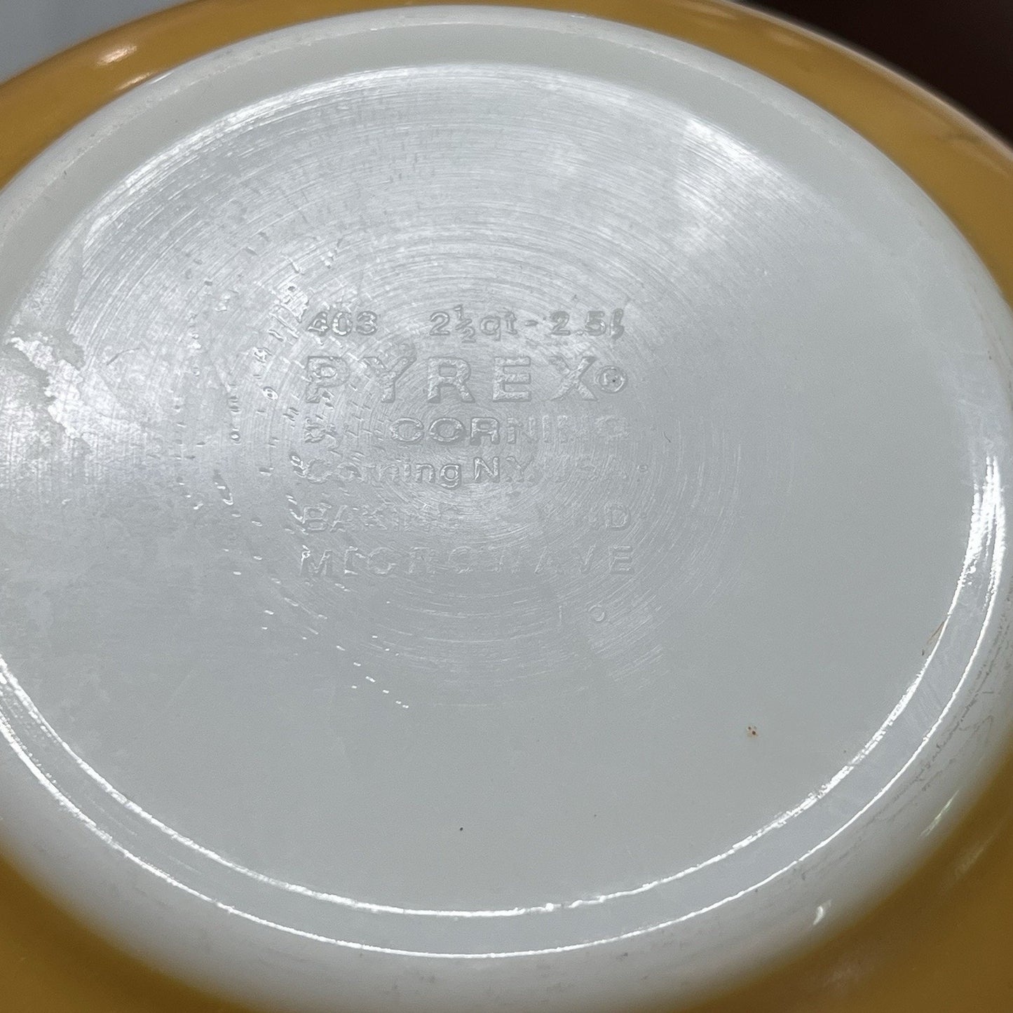 #403 Pyrex Butterfly Gold 2 1/2 Qt. Mixing Nesting Bowl MCM Yellow 70s