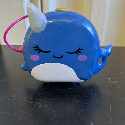 Polly Pocket Freezin' Fun Narwhal Compact W/ 3 Dolls And A Pink Unicorn. 2022