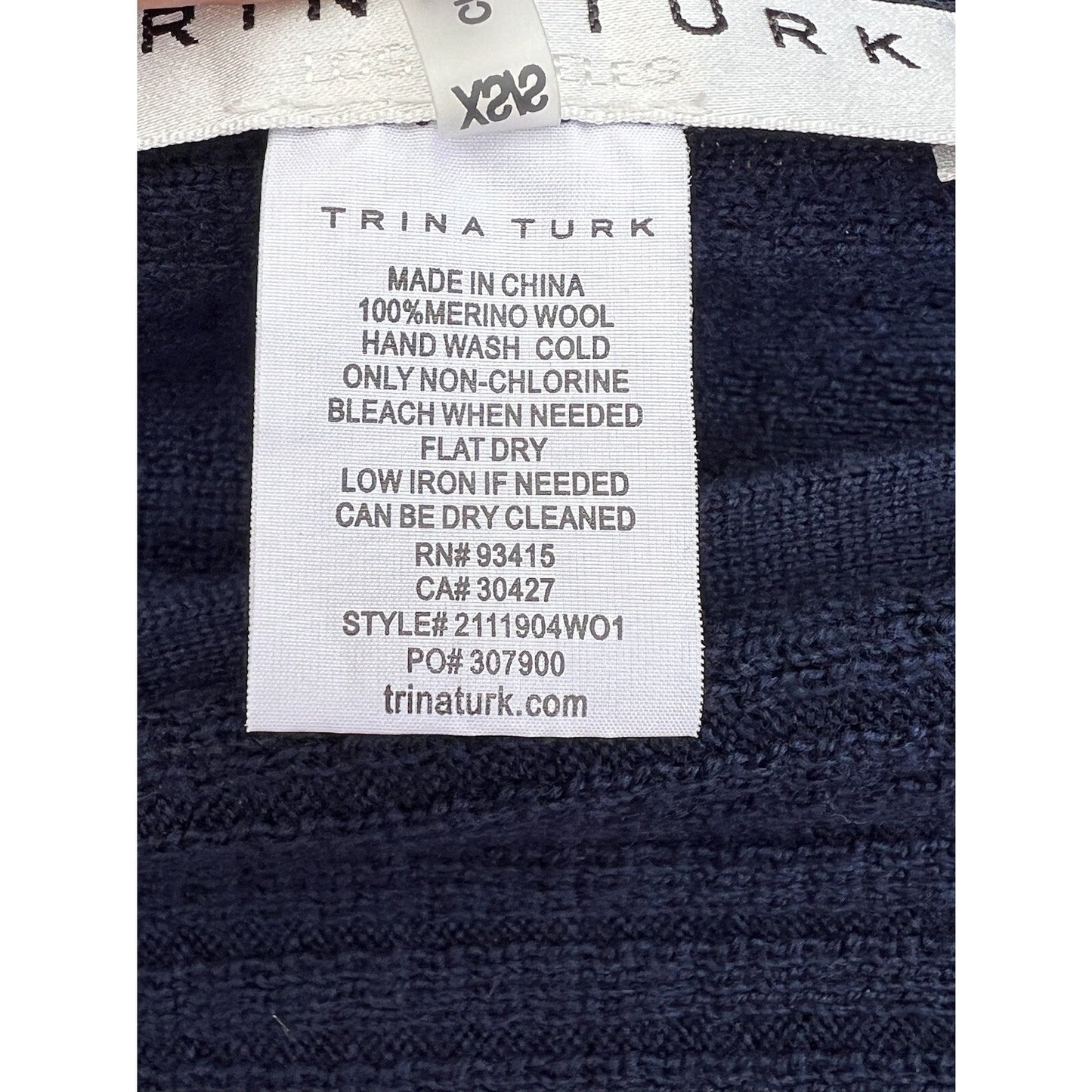 XS/S Trina Turk 100% Merino Wool Knit Poncho Off Shoulder Drape Sleeve Colorful
