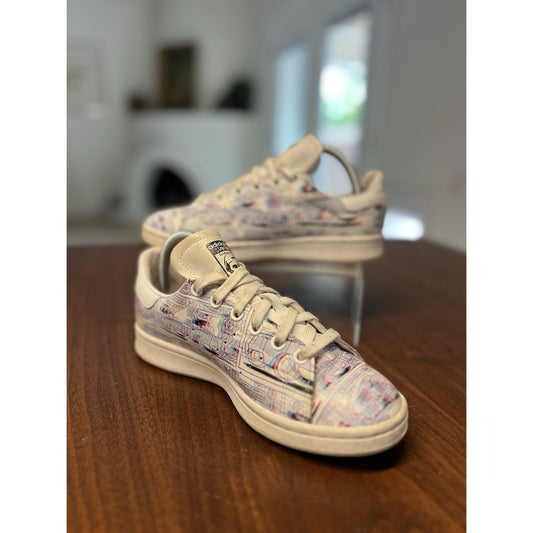 Size 4 - Disney x adidas Stan Smith Mickey Mouse Comic Strip