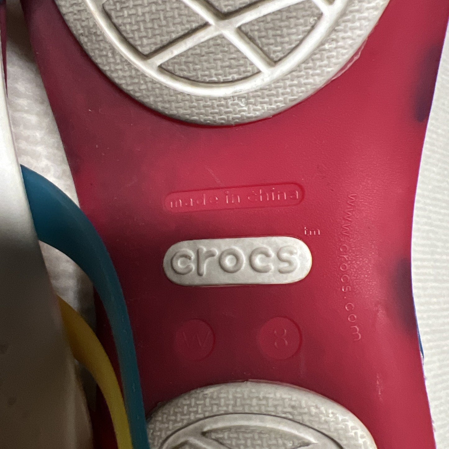 Crocs “Isabella” Huarache Women's Flat Lightweight Rainbow Slip On Sandals Sz 8