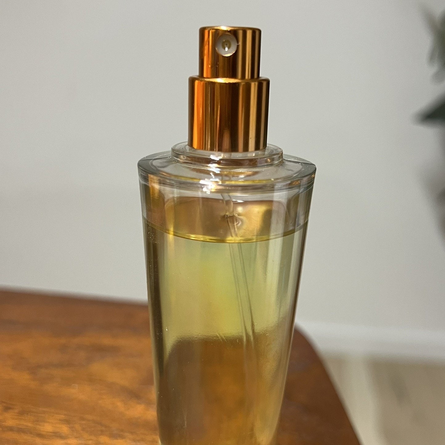 Vintage MARY KAY Velocity Eau De Parfum 1.7 Oz 50ml Spray Perfume