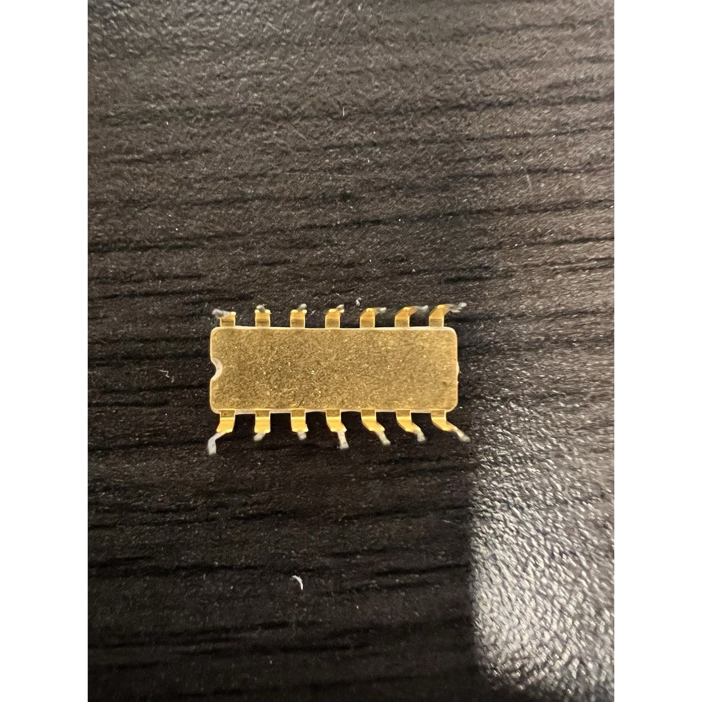 Vtg 1967 White Ceramic Gold Bottom IC Chip 14-Pin CDIP 8360 P2 6752 Mainframe