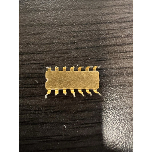 Vtg 1967 White Ceramic Gold Bottom IC Chip 14-Pin CDIP 8360 P2 6752 Mainframe