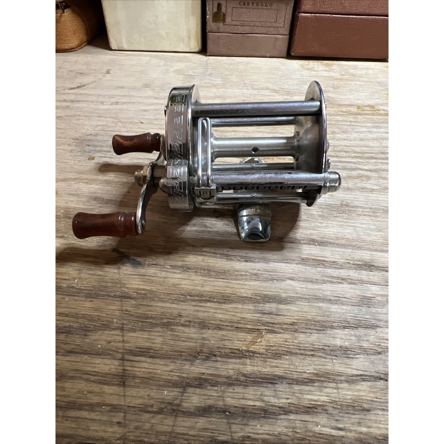 Vintage Pflueger Akron no. 1893L fishing reel