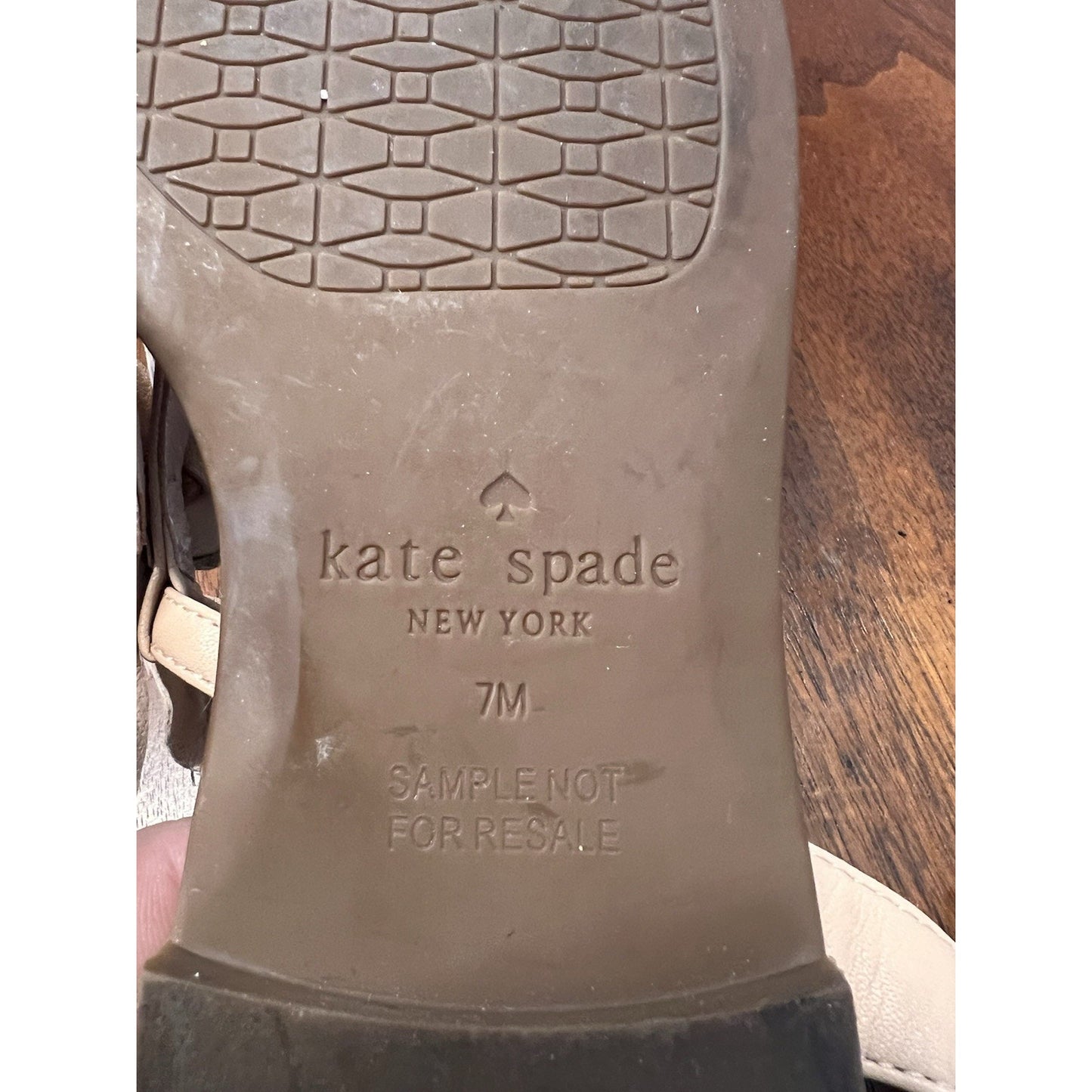 Kate Spade New York CELO Butterfly Flower Leather Thong Sandals Pink Nude Gold