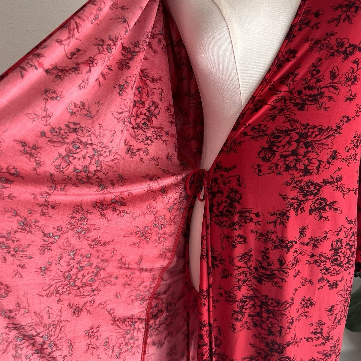 California Dynasty M/L Vintage Lace Red Floral Robe Kimono Belt Romantic Sexy