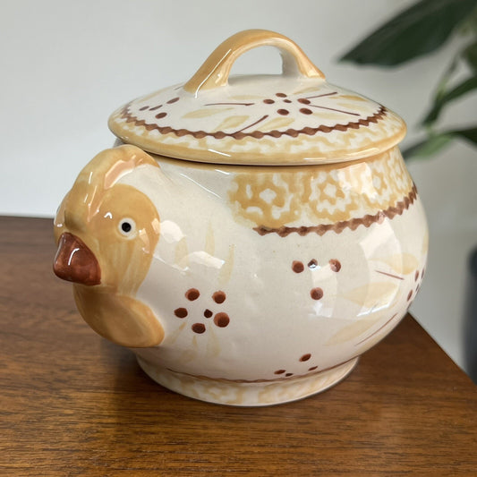 Discontinued Temptations By Tara Chicken 16 oz Old World Yellow Mini Baker & Lid