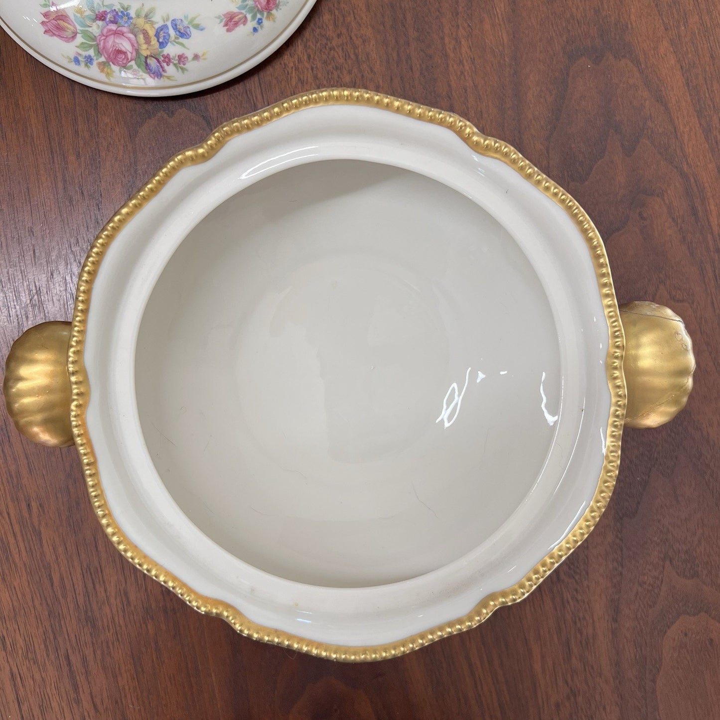 Castleton Rose Bone China Covered Vegetable Soup Serving Bowl Lid Romantic *READ