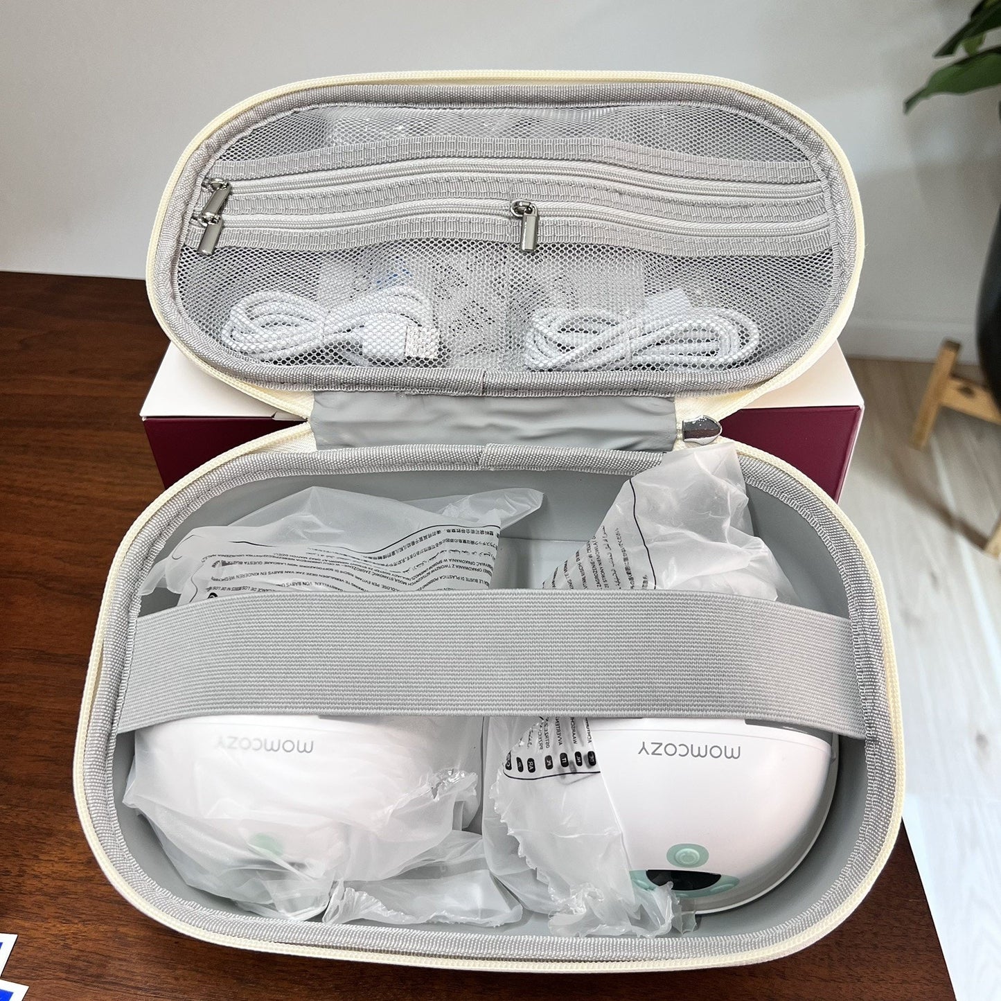 Momcozy M5 DOUBLE Silent Wearable Breast Pumps Hands Free Electric Open Box