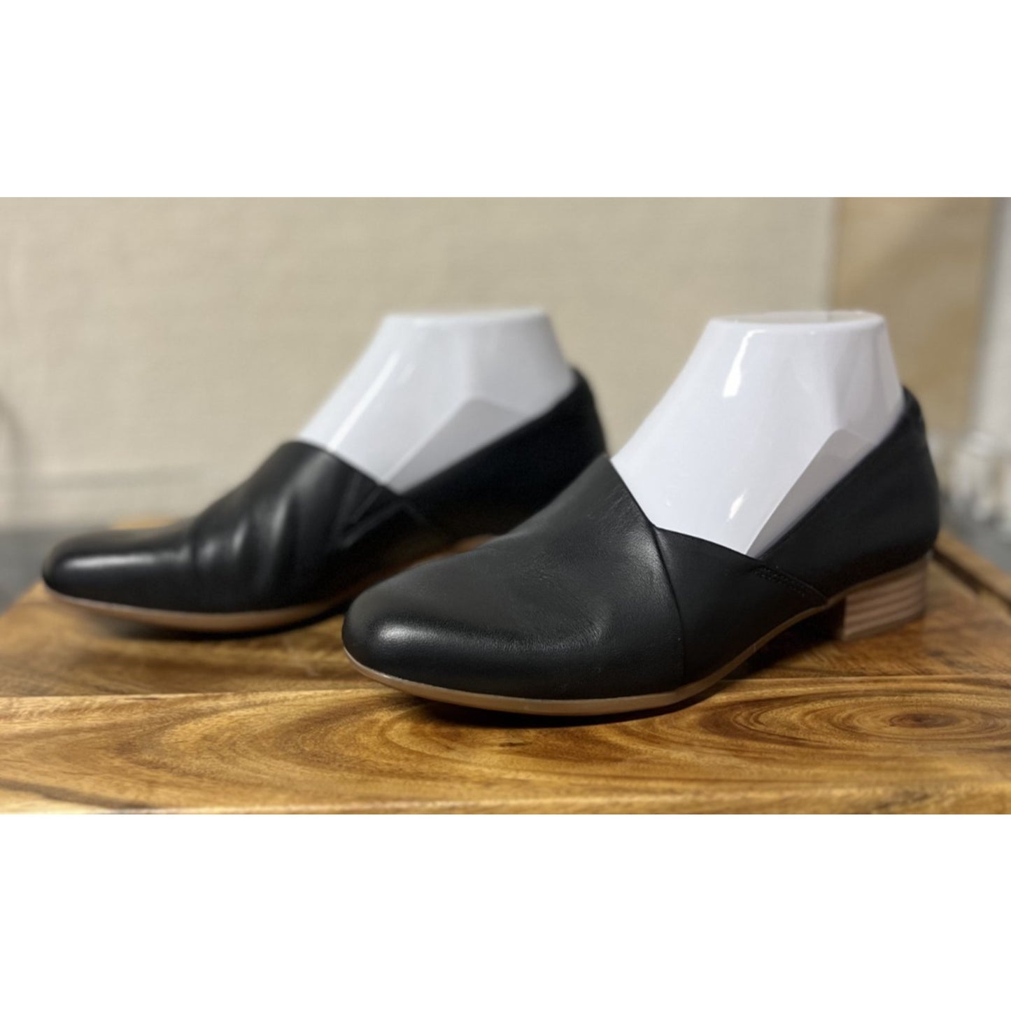 Clarks Collection Juliet Palm Black Leather Loafers Women's 6M