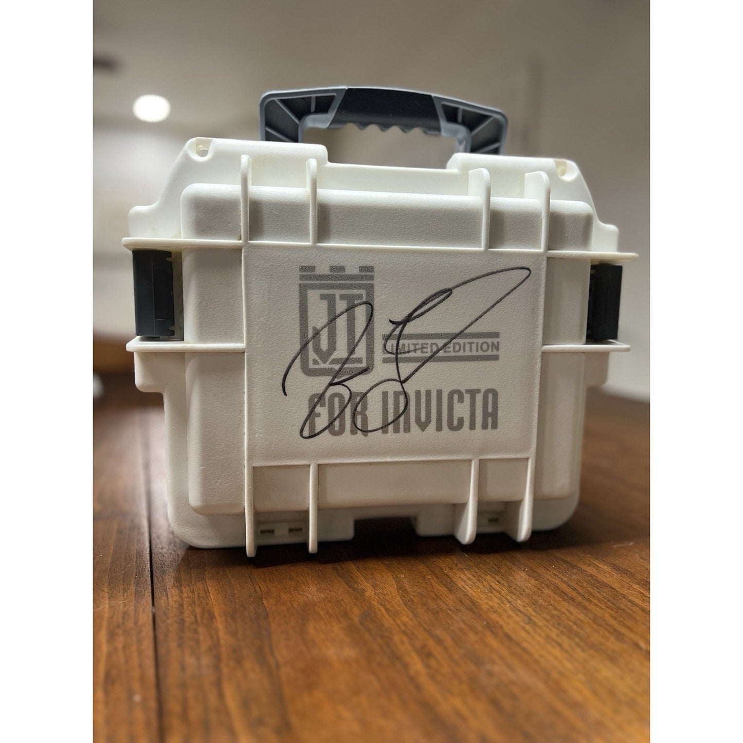 Invicta Reserve Jason Taylor Limited Edition Watch Set Autographed Signed Case