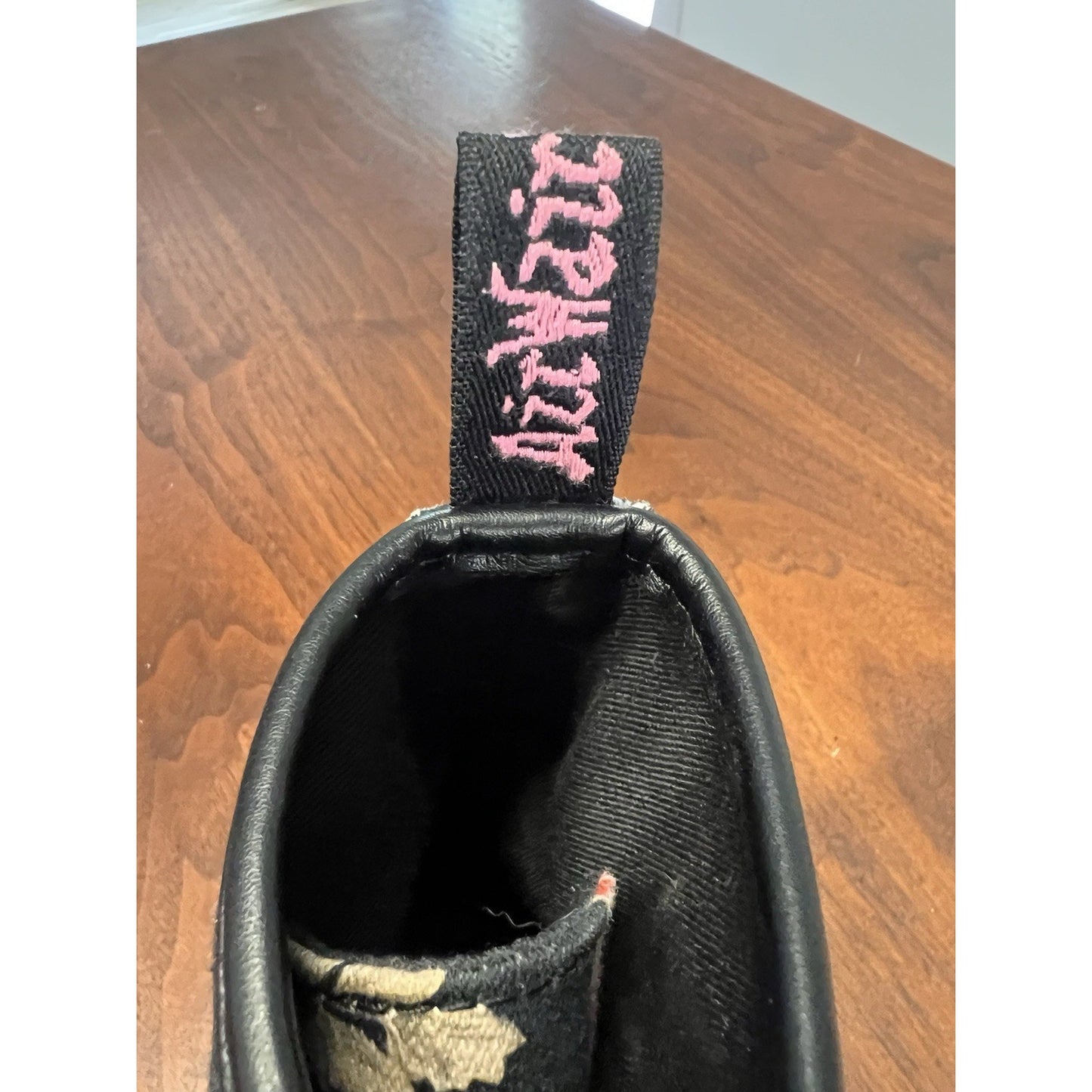 Doc Martens Rose Floral Print Canvas 1460 Boots Black 11821 Size 7 US Pink Laces