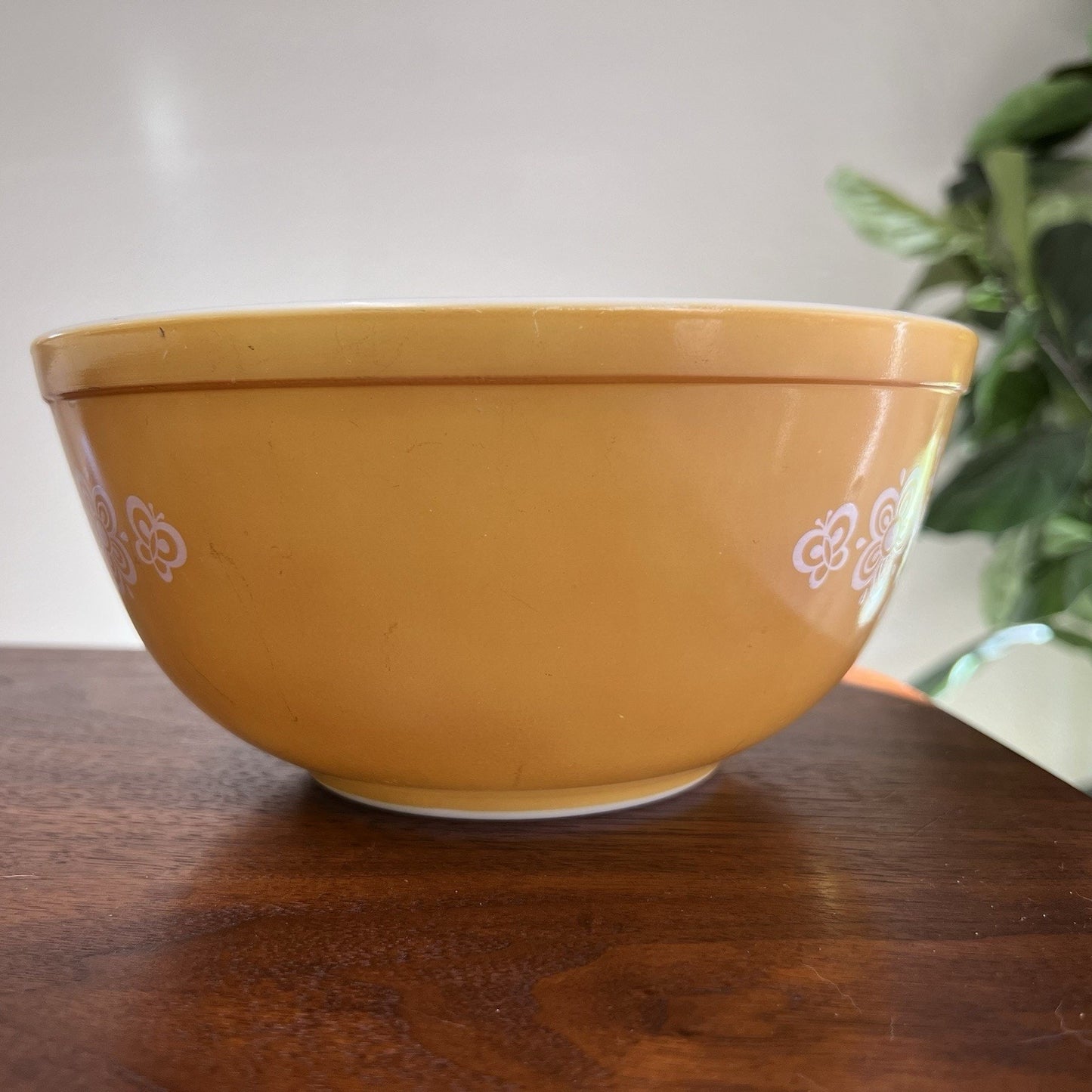 #403 Pyrex Butterfly Gold 2 1/2 Qt. Mixing Nesting Bowl MCM Yellow 70s