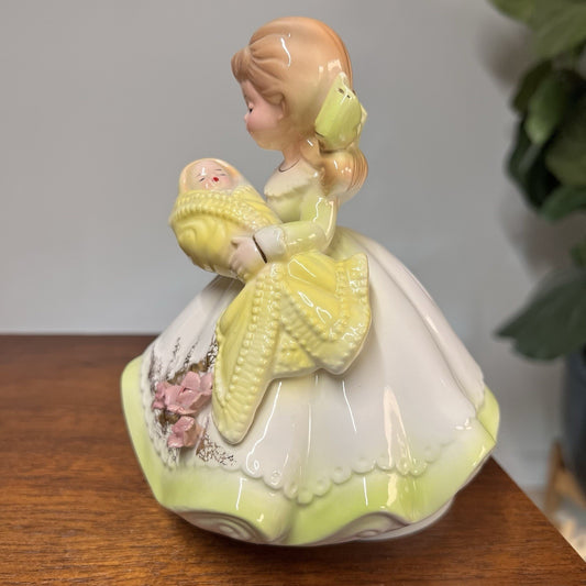 Josef Originals Japan Mother Baby ‘Little Girls Dream’ Lullaby Musical Figurine