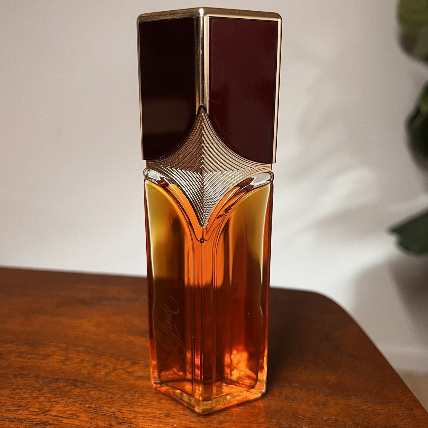 Full Vintage Original 2 oz Houbigant Paris Reffinee 60 mL Splash Bottle Perfume