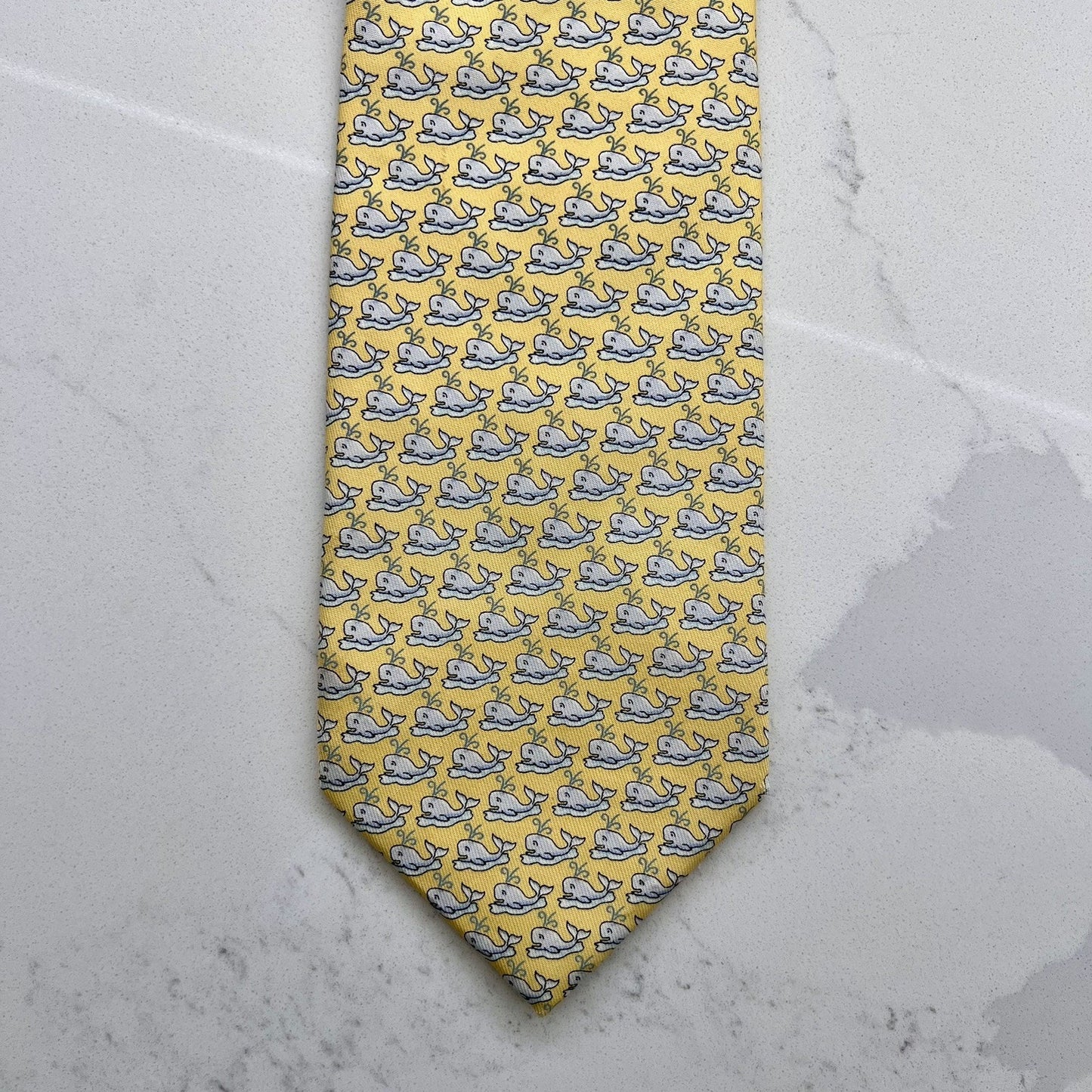 Vineyard Vines Men's 100% Silk Tie Yellow Whales Coastal Preppy Nautical AOP