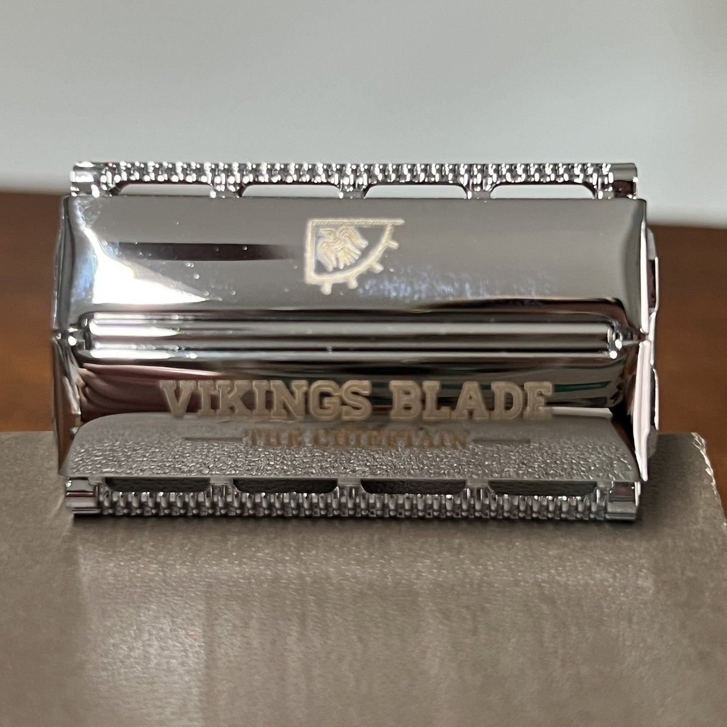 Vikings Blade “The Chieftain” Luxury Double Edge Safety Razor, Case & Blades