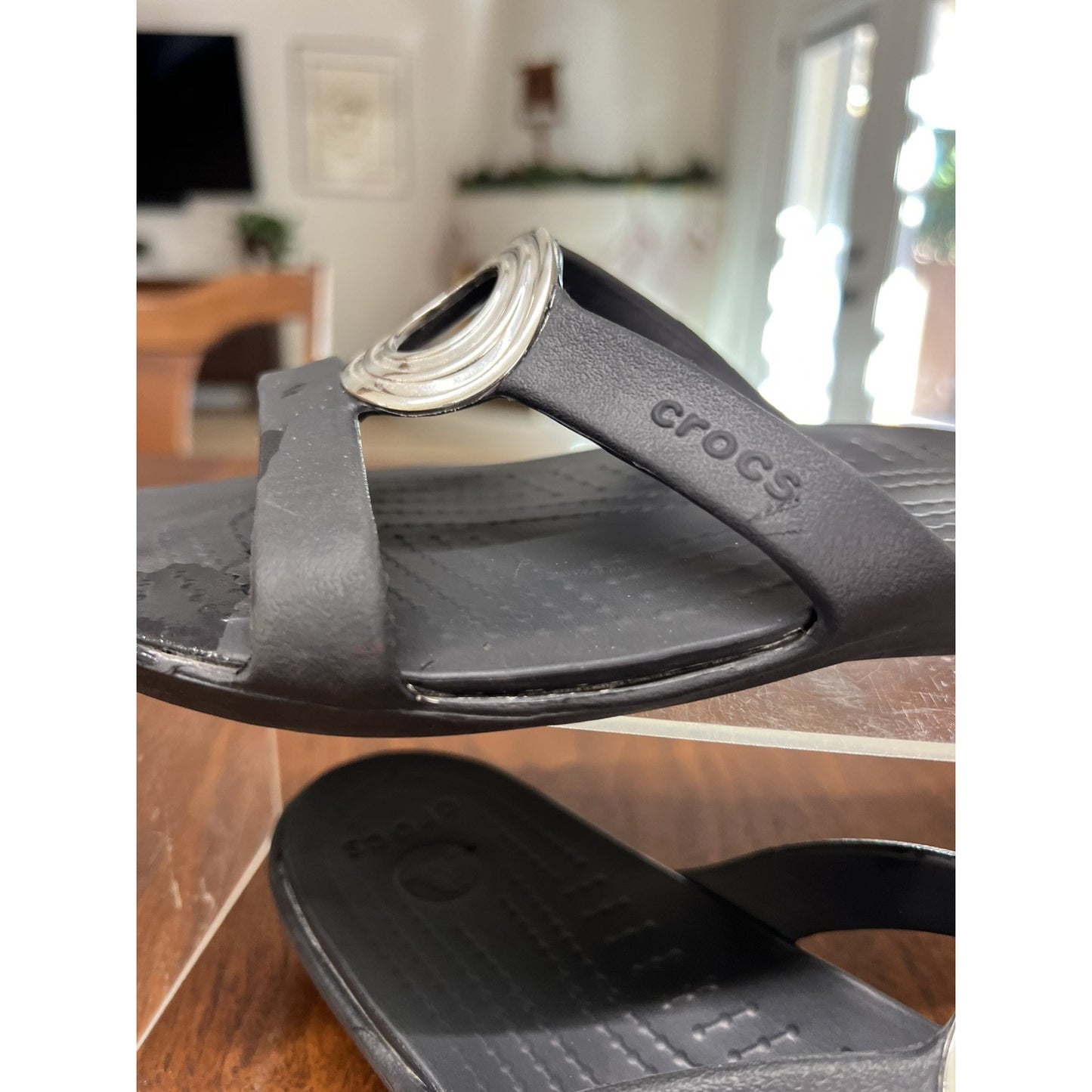Crocs 11.5 Sanrah Silver Circle Women’s Slide Sandal Chocolate Brown Slide On