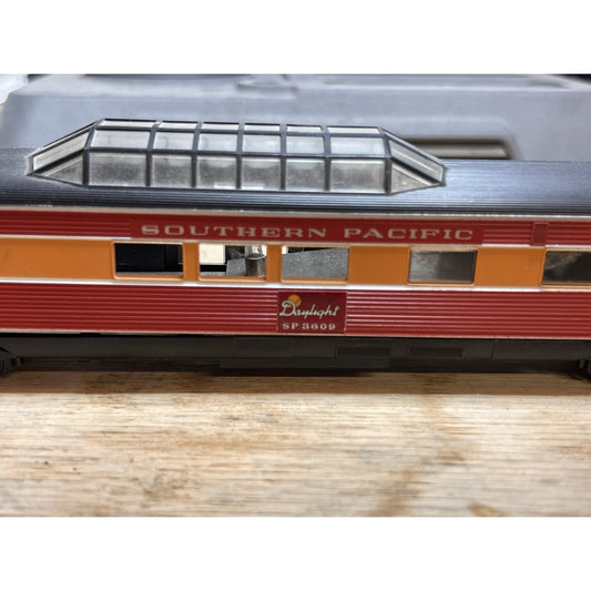 VTG Bachman Southern Pacific Daylight Passenger Model Train Car Model SP 3609