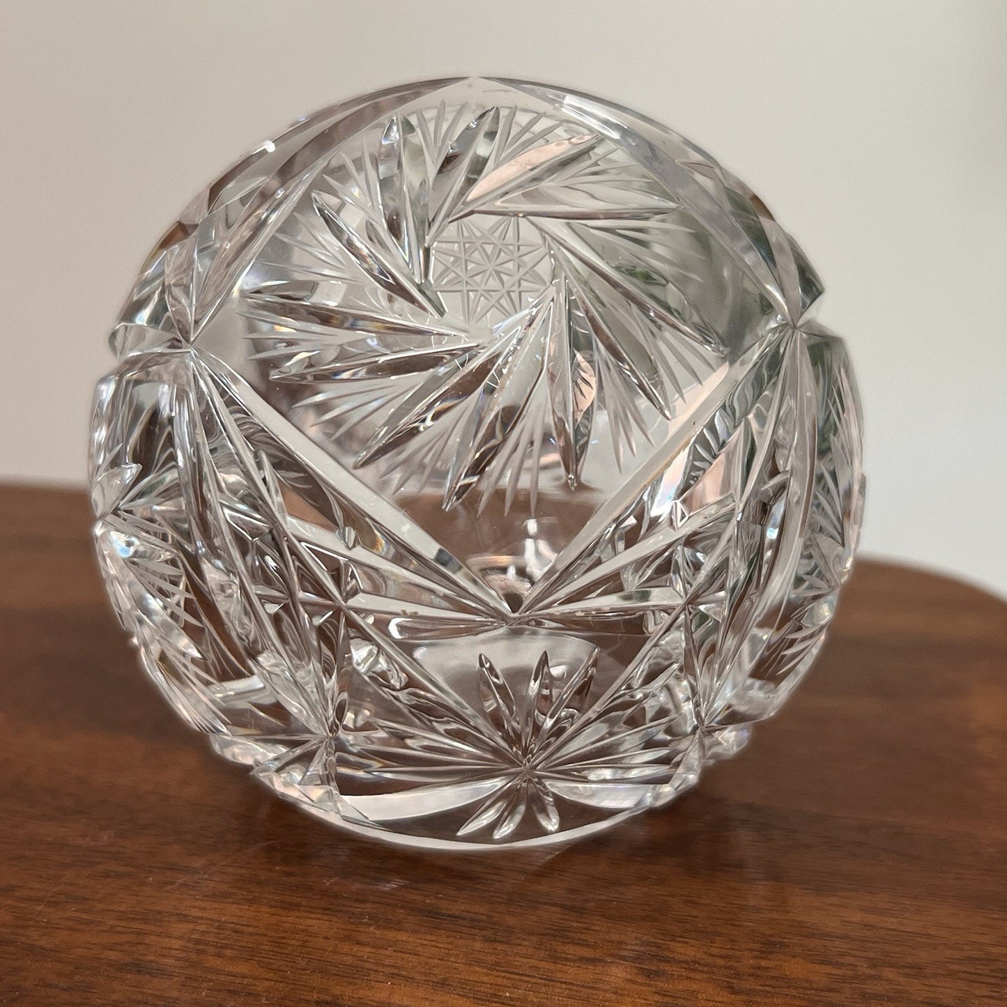 New Cut Lead Crystal Orb Ashtray Cigar Holder 60s Retro Pinwheel Cut Lounge