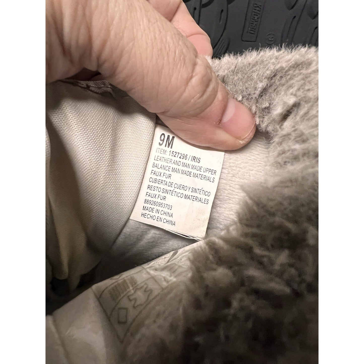 Khombu Iris Women's Gray All-Weather Water Repellent Suede Ankle Boots Size 9M