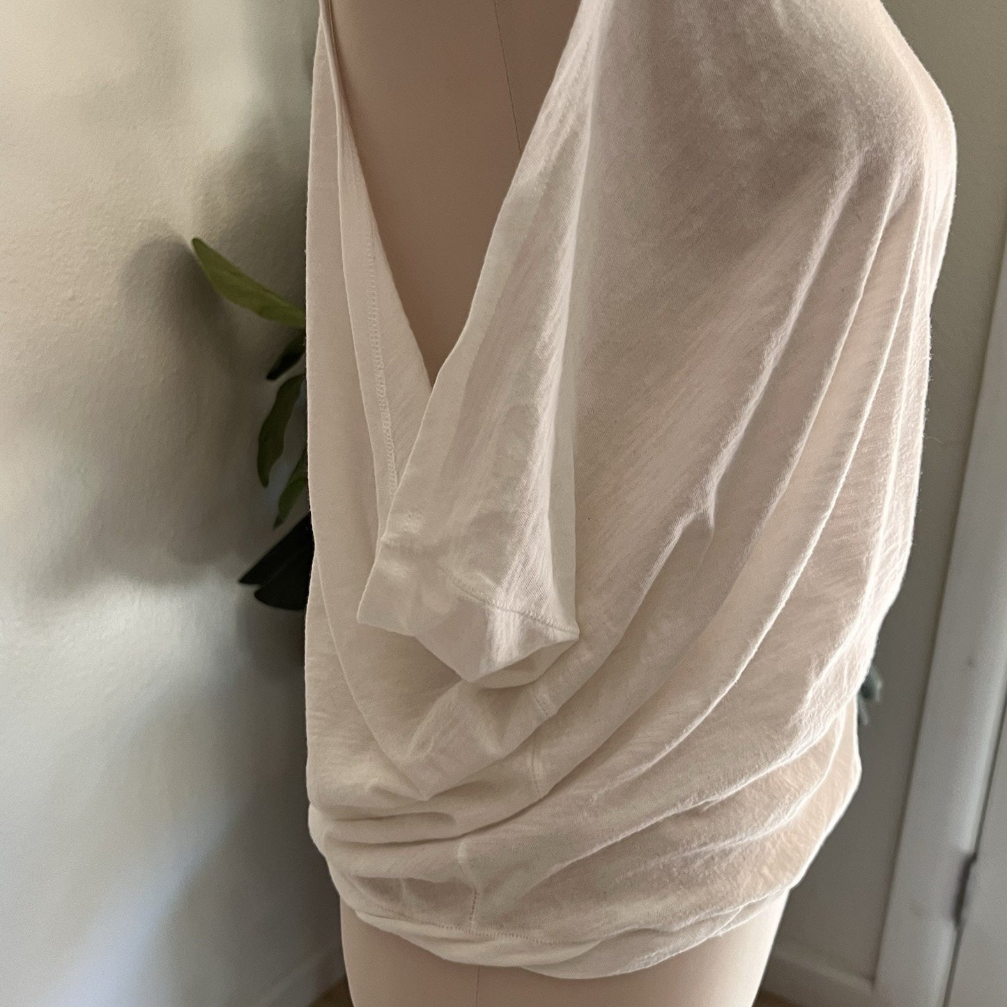 We The Free Tank Top (M) White Sleeveless Flowy Bohemian Oversized Lightweight