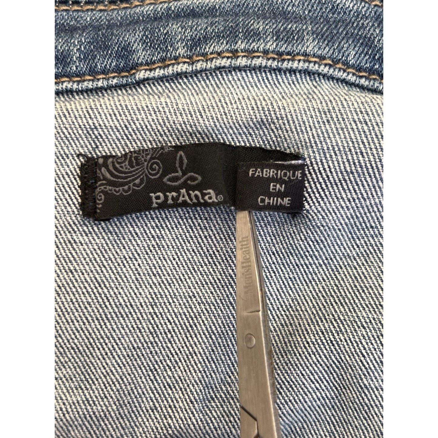 prAna Women’s Dree Stretch Denim Jean Jacket (L) Button Front Cropped Collar