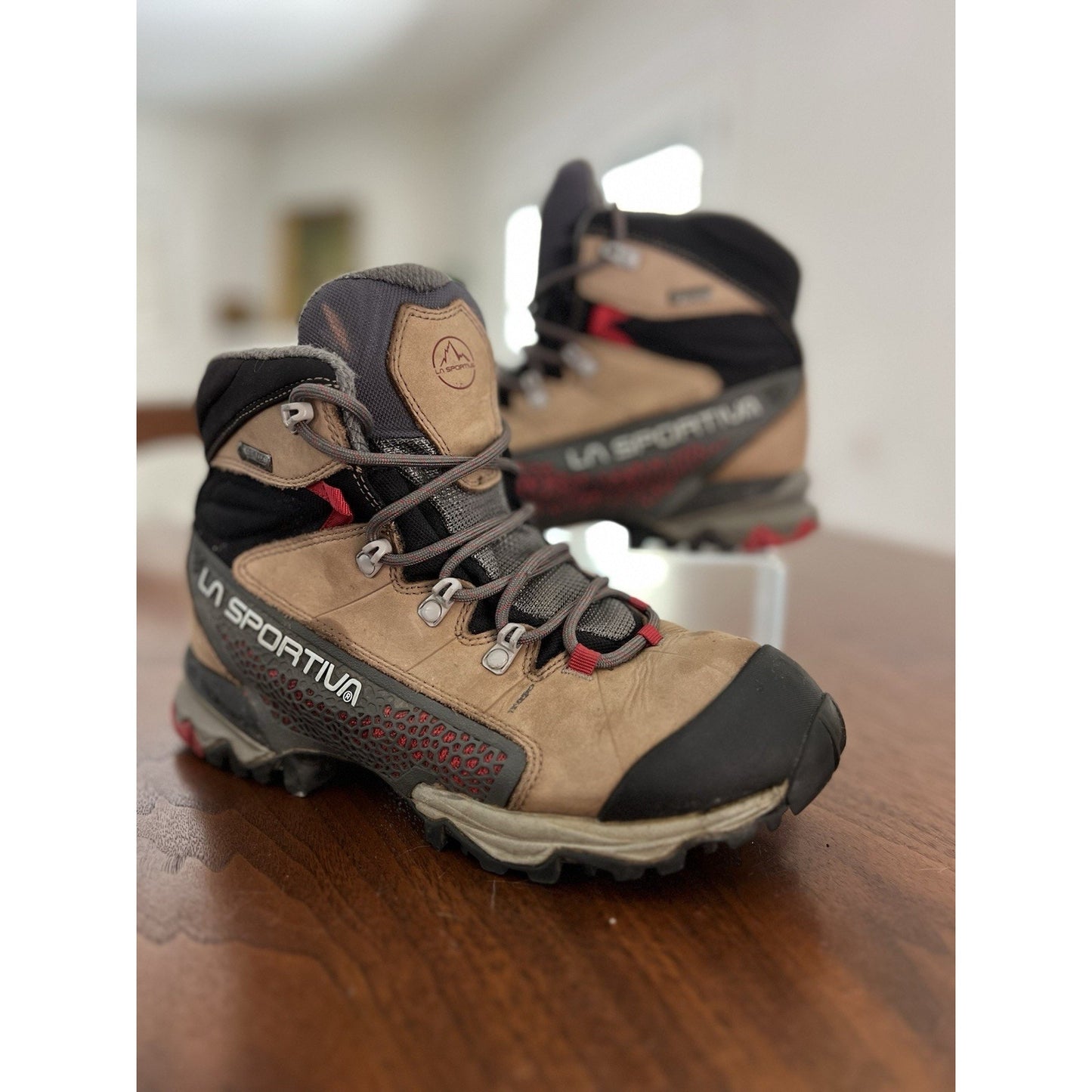 La Sportiva Nucleo High GTX Men’s Hiking Boots Brown US Size 8 Medium